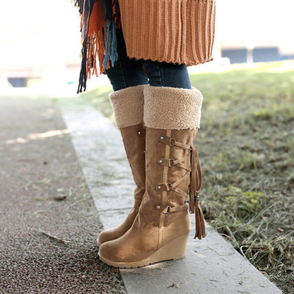 Botas de Nieve Altas con Tacón de Cuña - Cálidas y Elegantes para Invierno